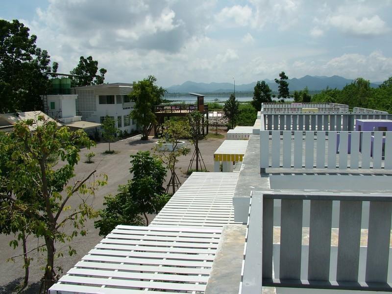 Ratchaburi Lake Scene Resort מראה חיצוני תמונה