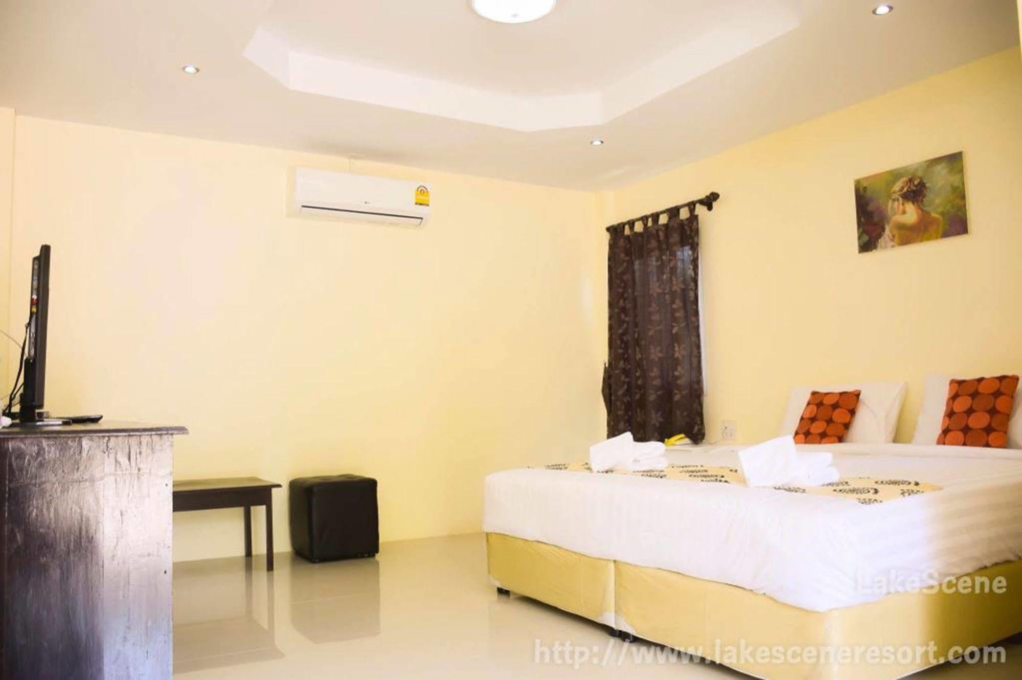 Ratchaburi Lake Scene Resort מראה חיצוני תמונה